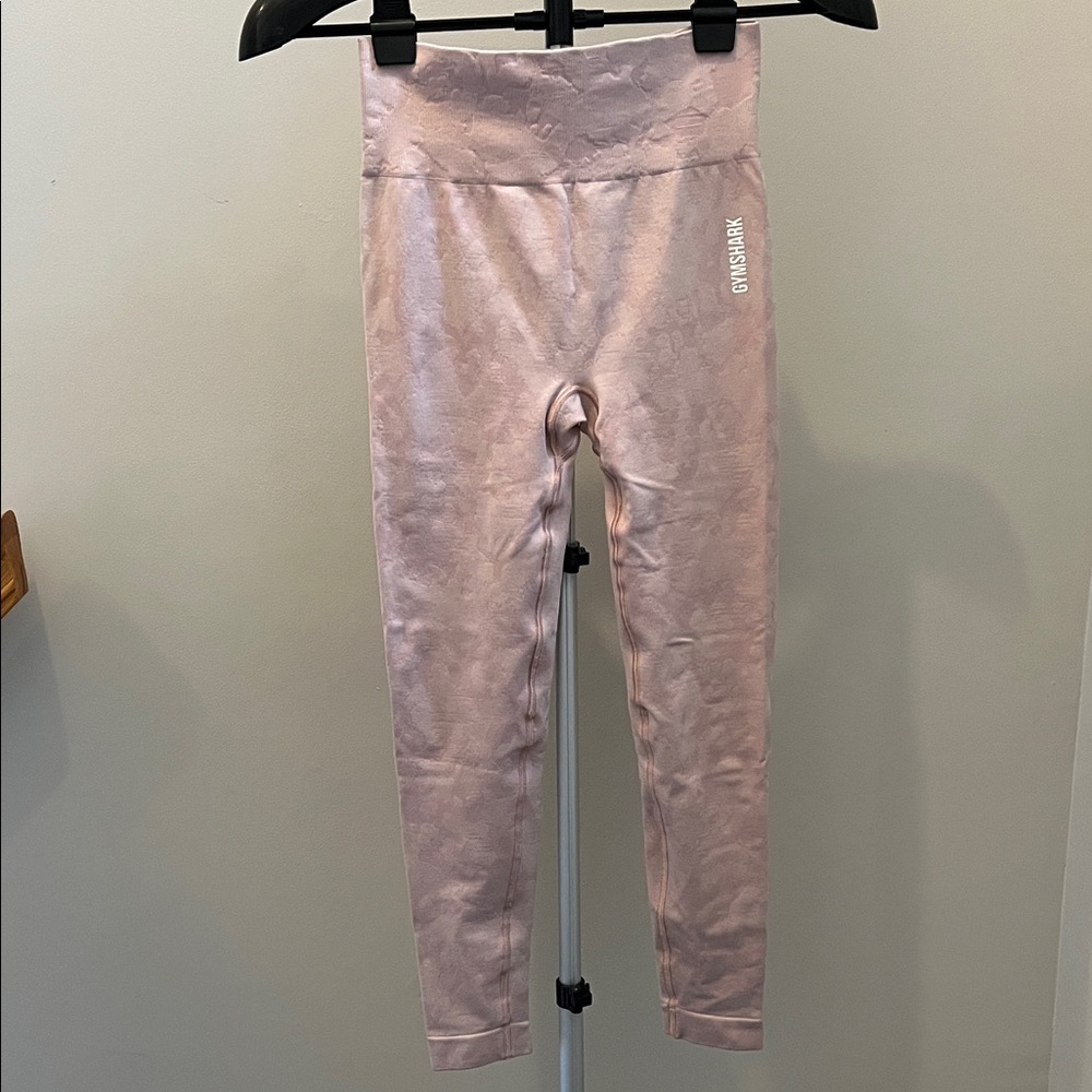 Gymshark Light Pink Leggings - Size Medium